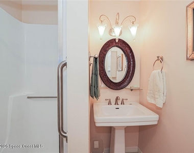 55 Woodland Drive - Photo Thumbnail 13