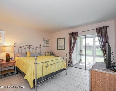 55 Woodland Drive - Photo Thumbnail 10