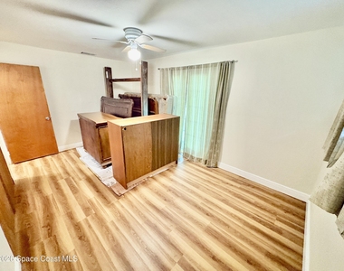 259 S Brevard Avenue - Photo Thumbnail 6