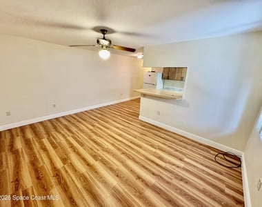 259 S Brevard Avenue - Photo Thumbnail 2