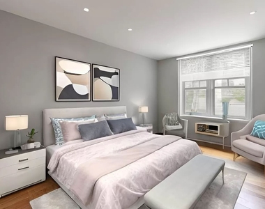East 58 Street - Photo Thumbnail 1