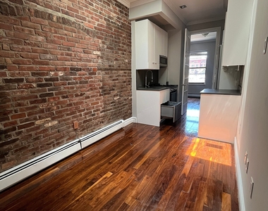 Ridge Street - Photo Thumbnail 6
