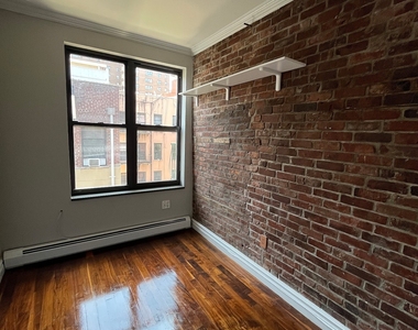 Ridge Street - Photo Thumbnail 5