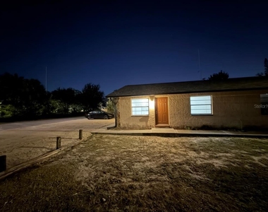 10405 N Arden Avenue - Photo Thumbnail 9