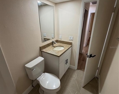10405 N Arden Avenue - Photo Thumbnail 3