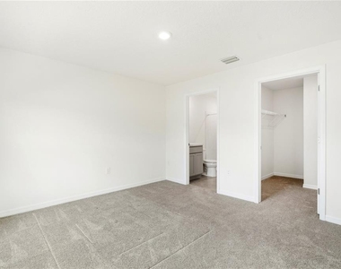 13322 Golden Lime Avenue - Photo Thumbnail 21