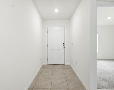 13322 Golden Lime Avenue - Photo Thumbnail 9
