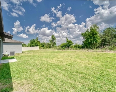 5514 Blue Azure Drive - Photo Thumbnail 2