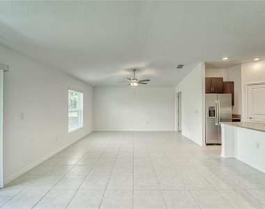 5514 Blue Azure Drive - Photo Thumbnail 14