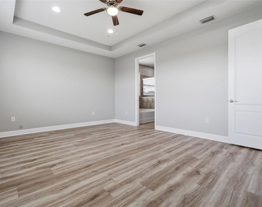 15020 Trinity Fall Way - Photo Thumbnail 22