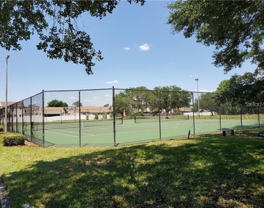 4211 Chatham Oak Court - Photo Thumbnail 5