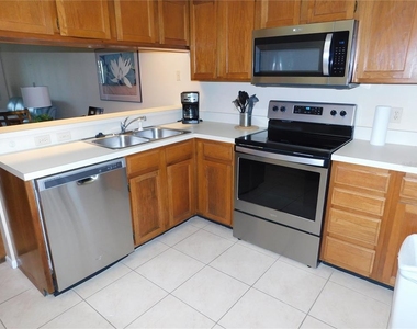 250 Woodlake Wynde - Photo Thumbnail 5