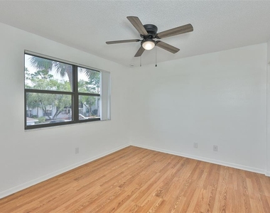 1934 Oyster Catcher Street - Photo Thumbnail 4