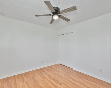 1934 Oyster Catcher Street - Photo Thumbnail 5