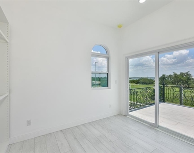 2816 Corrine Street - Photo Thumbnail 30