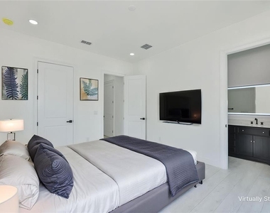 2816 Corrine Street - Photo Thumbnail 23