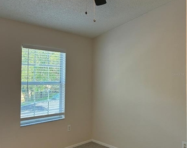 8648 Hunters Key Circle - Photo Thumbnail 11