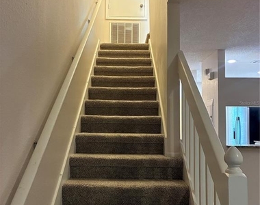 8648 Hunters Key Circle - Photo Thumbnail 10