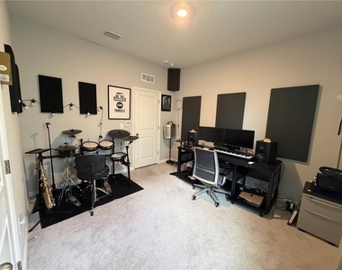 3747 Capri Coast Drive - Photo Thumbnail 10