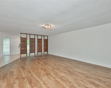 2823 Heron Place - Photo Thumbnail 6