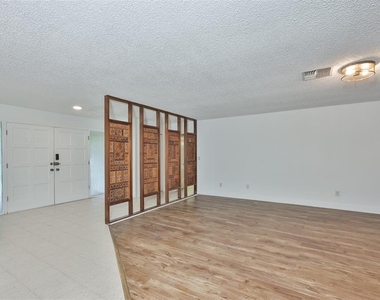 2823 Heron Place - Photo Thumbnail 8