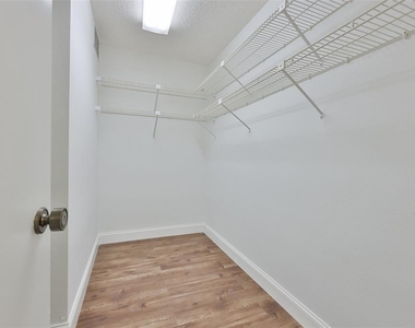 2823 Heron Place - Photo Thumbnail 26