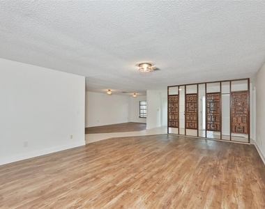 2823 Heron Place - Photo Thumbnail 5