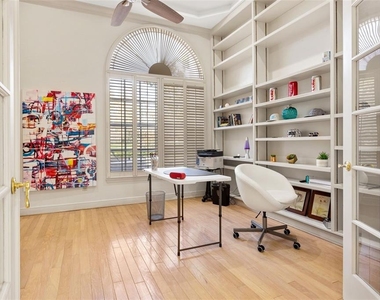 30312 Laurelwood Lane - Photo Thumbnail 12