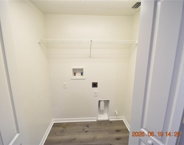 1625 Open Field Loop - Photo Thumbnail 19