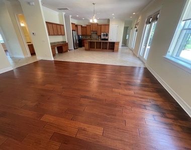 10531 Mistflower Lane - Photo Thumbnail 4