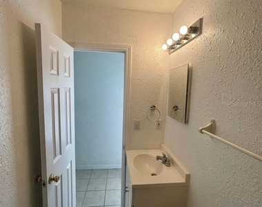 7302 Woodhall Court - Photo Thumbnail 8