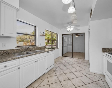 10626 Longwood Drive - Photo Thumbnail 14
