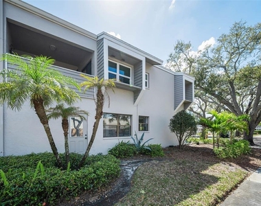 10626 Longwood Drive - Photo Thumbnail 31