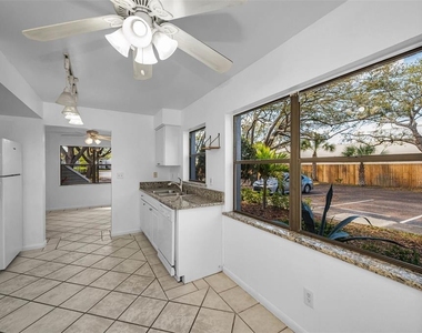 10626 Longwood Drive - Photo Thumbnail 17