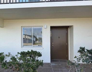 4435 1st Street Ne - Photo Thumbnail 1
