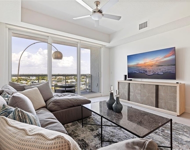 415 Island Way - Photo Thumbnail 10