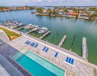 415 Island Way - Photo Thumbnail 31