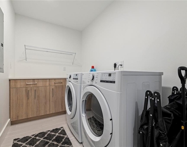 415 Island Way - Photo Thumbnail 25