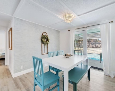 11919 102nd Street - Photo Thumbnail 12