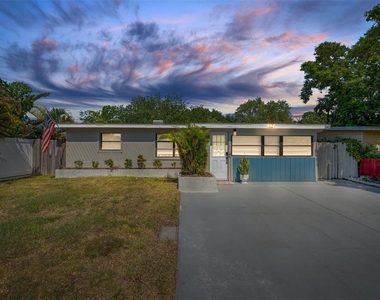 11919 102nd Street - Photo Thumbnail 1