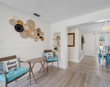 11919 102nd Street - Photo Thumbnail 7