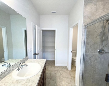 10668 Old Sycamore Loop - Photo Thumbnail 17