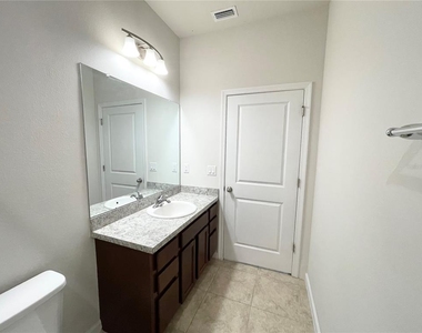 10668 Old Sycamore Loop - Photo Thumbnail 29