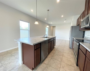 10668 Old Sycamore Loop - Photo Thumbnail 7