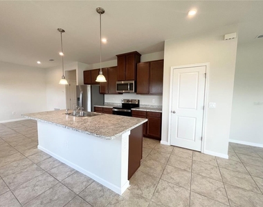 10668 Old Sycamore Loop - Photo Thumbnail 5