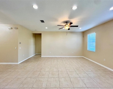 9606 Oak Glade Avenue - Photo Thumbnail 18