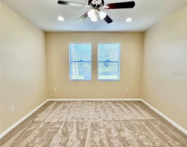 9606 Oak Glade Avenue - Photo Thumbnail 20