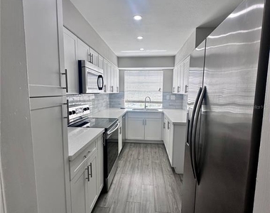 7512 Bolanos Court - Photo Thumbnail 7