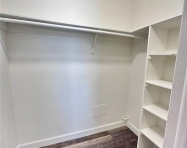 7512 Bolanos Court - Photo Thumbnail 22