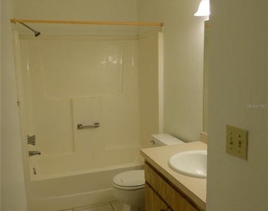 2528 Elderberry Drive - Photo Thumbnail 12